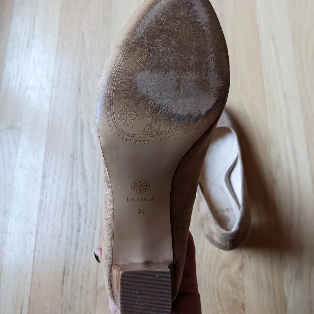 Isola Eleni suede with block heel size 9.5